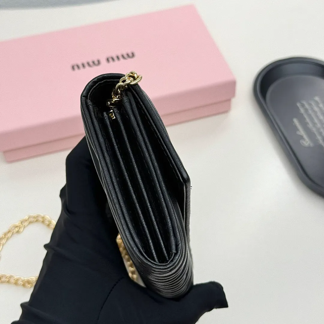 MIUMIU MIUB46 תמונה 7