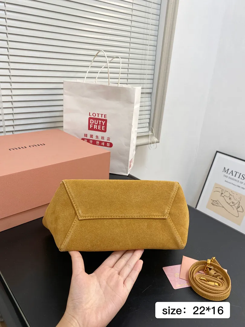MIUMIU MIUB50 תמונה 12