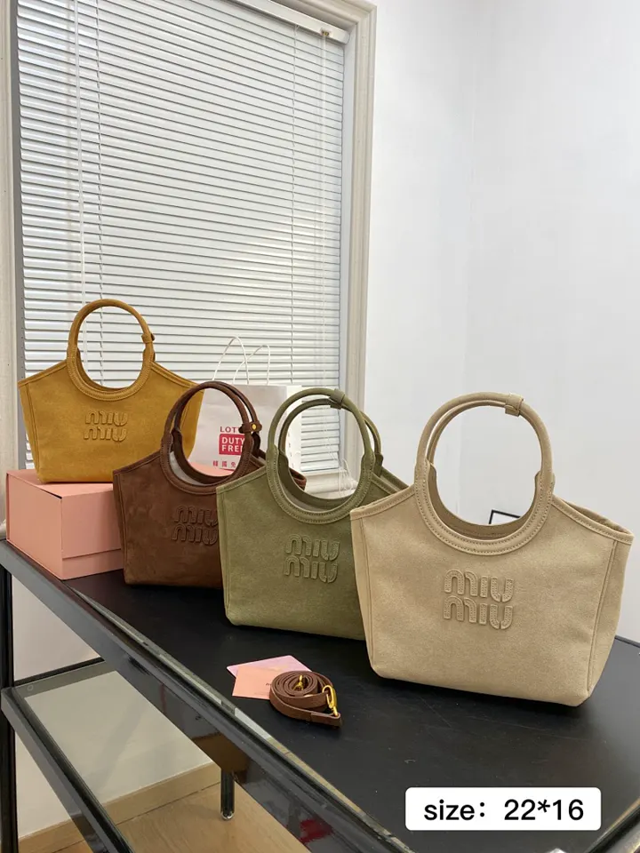 MIUMIU MIUB50