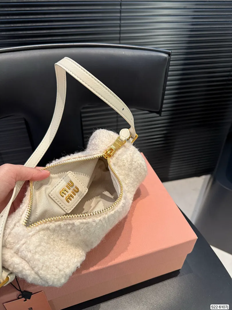MIUMIU MIUB51 תמונה 11