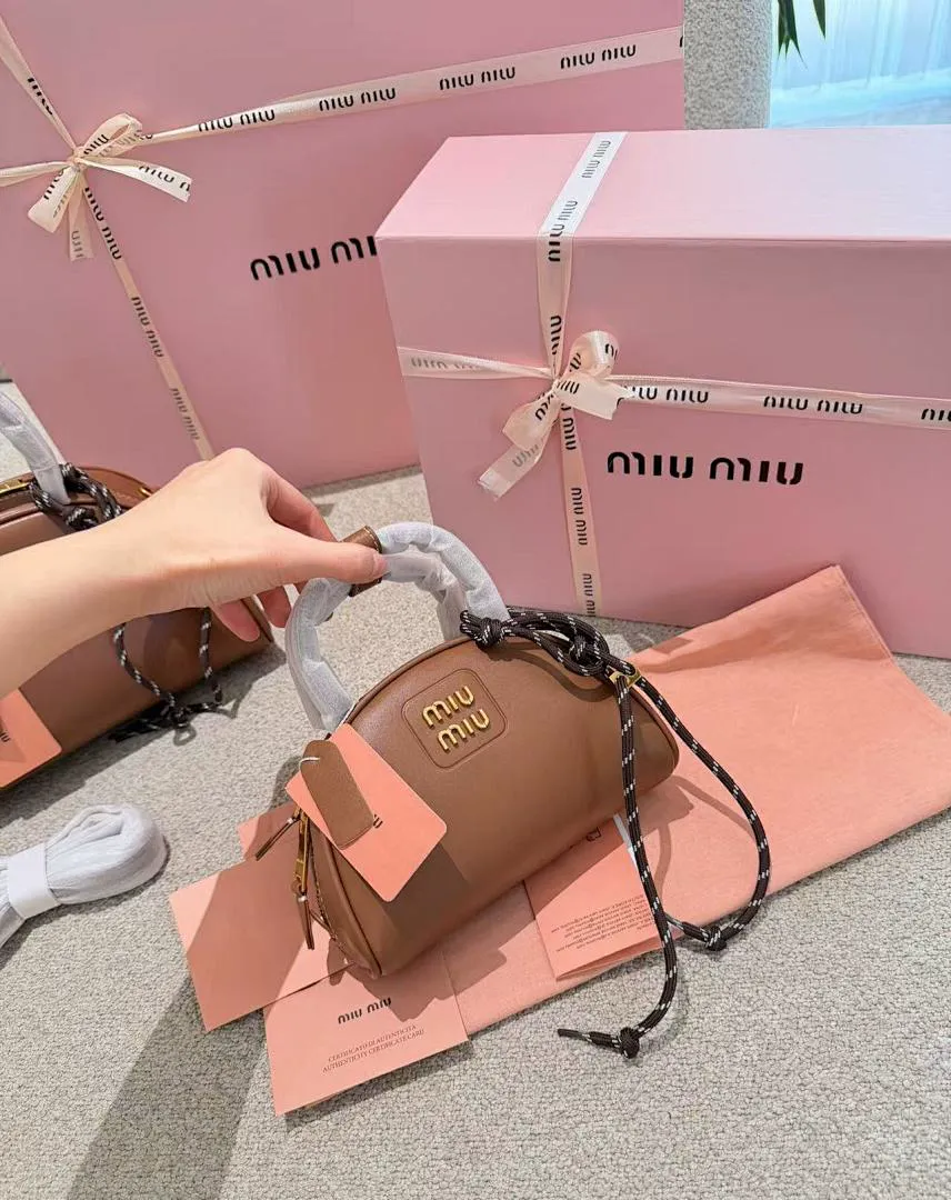 MIUMIU MIUB62 תמונה 8