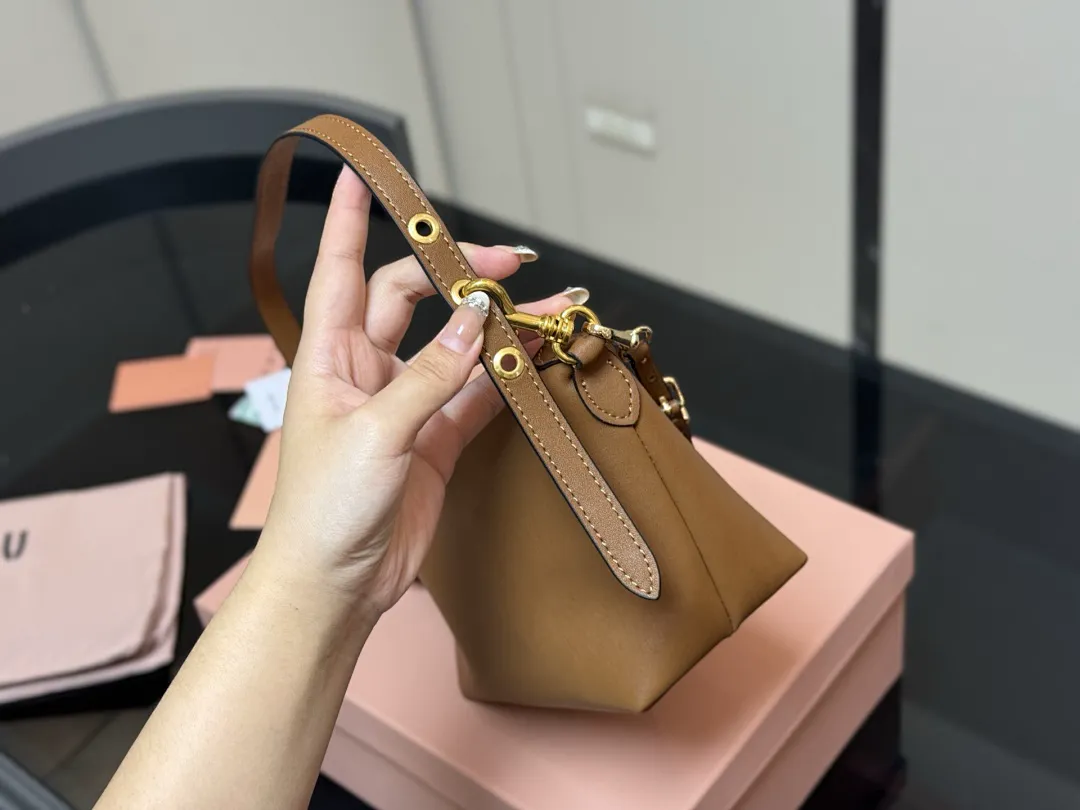 MIUMIU MIUBB006 תמונה 4