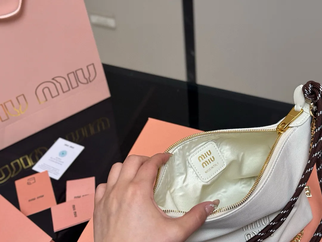 MIUMIU MIUBB008 תמונה 8