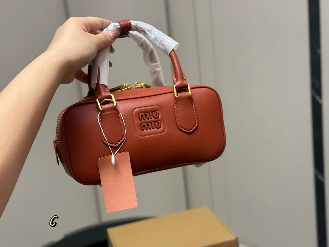 MIUMIU MIUBB017 תמונה 2