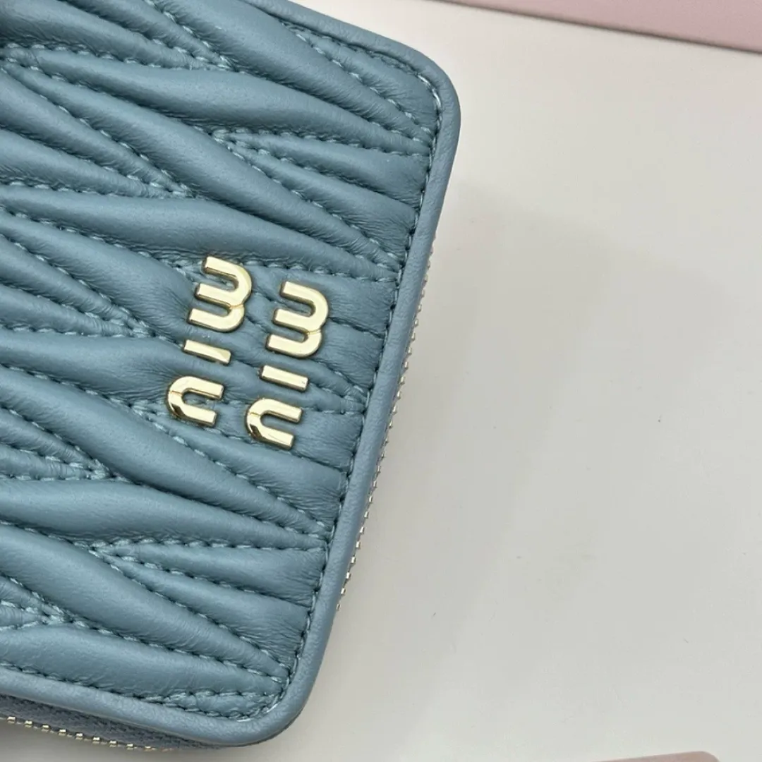 MIUMIU MIUBB025 תמונה 4