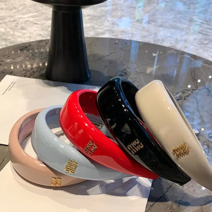 MIUMIU MIUFJ001