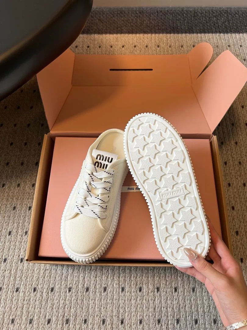 MIUMIU MIUX26 תמונה 12