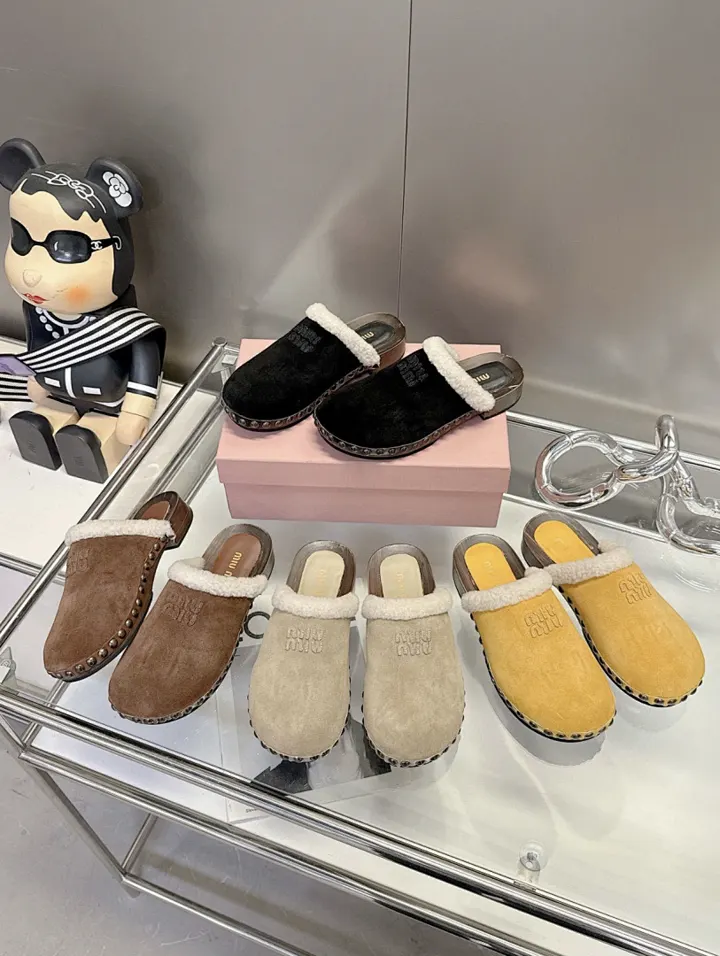 MIUMIU MIUXZ015