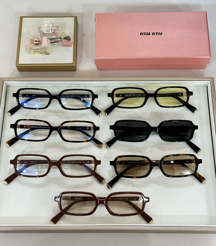 MIUMIU MIUYJ02