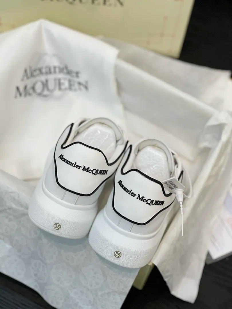 Alexander McQueen MKGXZ001 תמונה 16