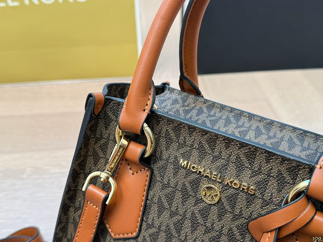 Michael Kors MKSBB002 תמונה 7