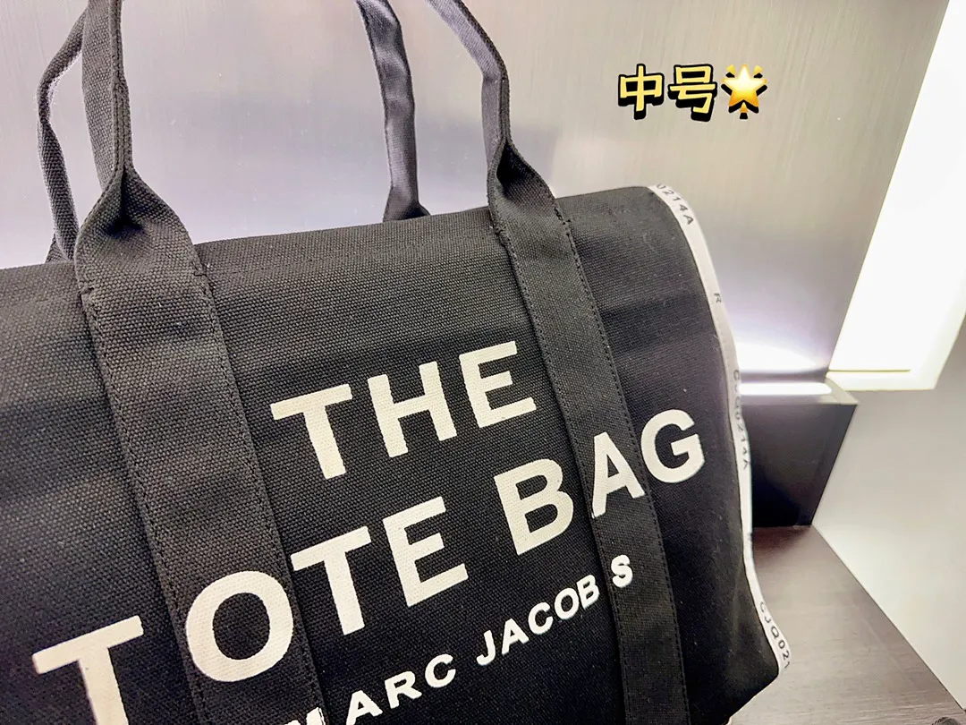 Marc Jacobs MYBBB002 תמונה 10