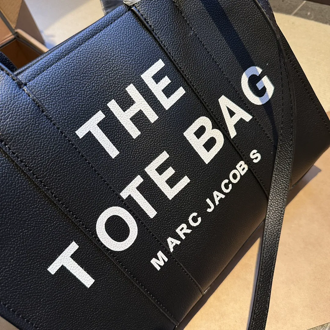Marc Jacobs MYBBB006 תמונה 9