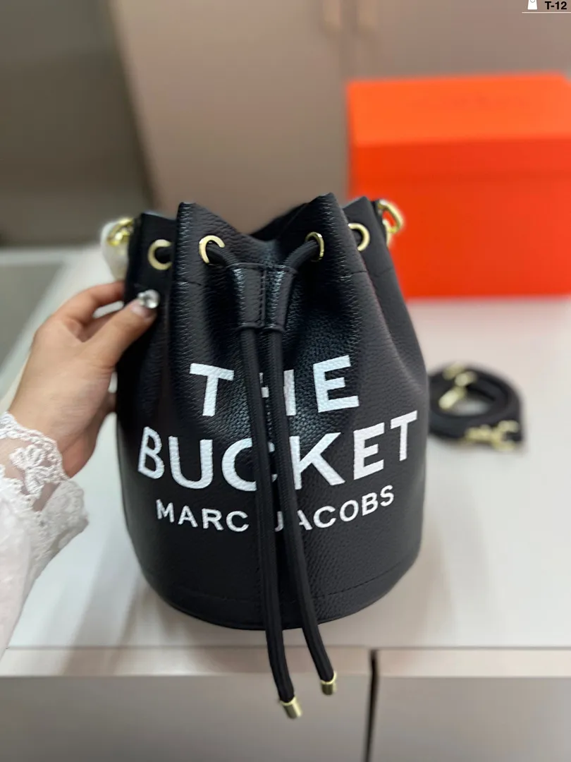 Marc Jacobs MYBBB008 תמונה 12