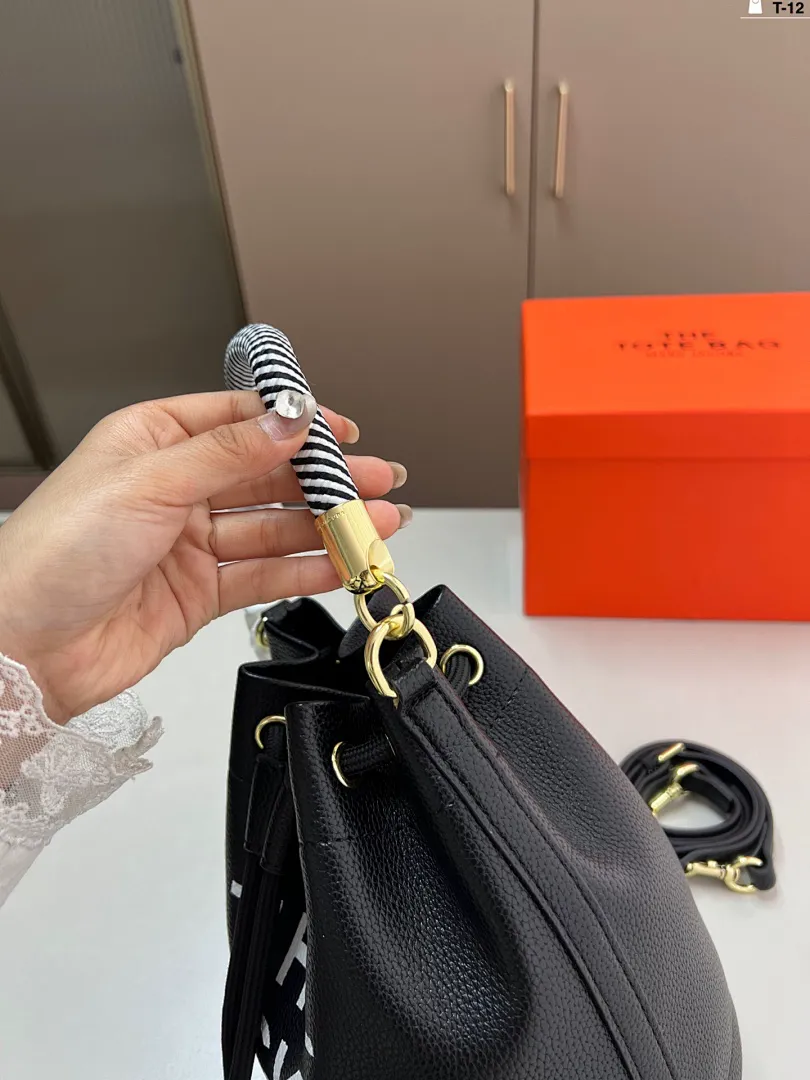 Marc Jacobs MYBBB008 תמונה 13