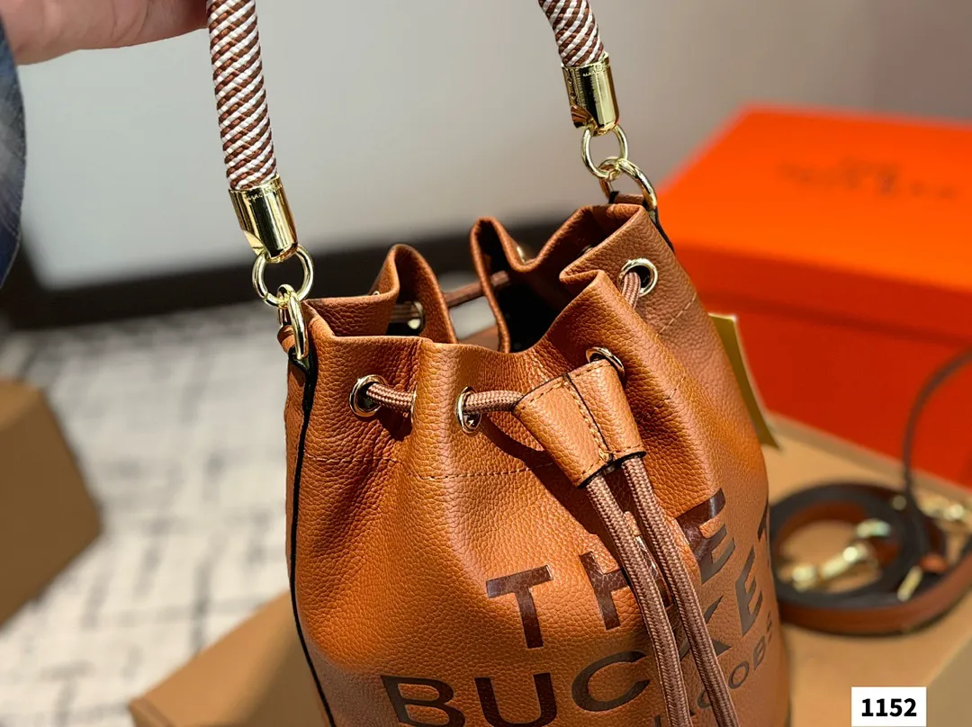 Marc Jacobs MYBBB008 תמונה 4