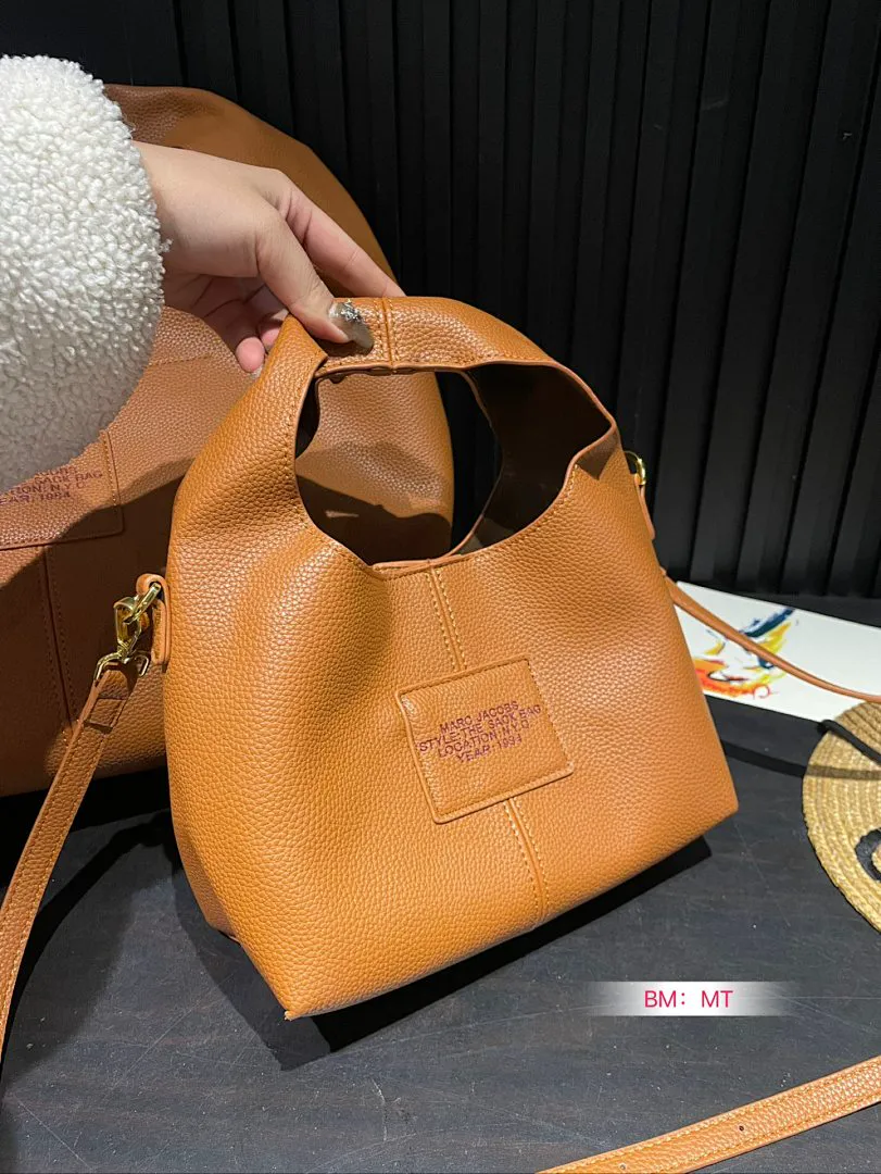 Marc Jacobs MYBBB009 תמונה 5