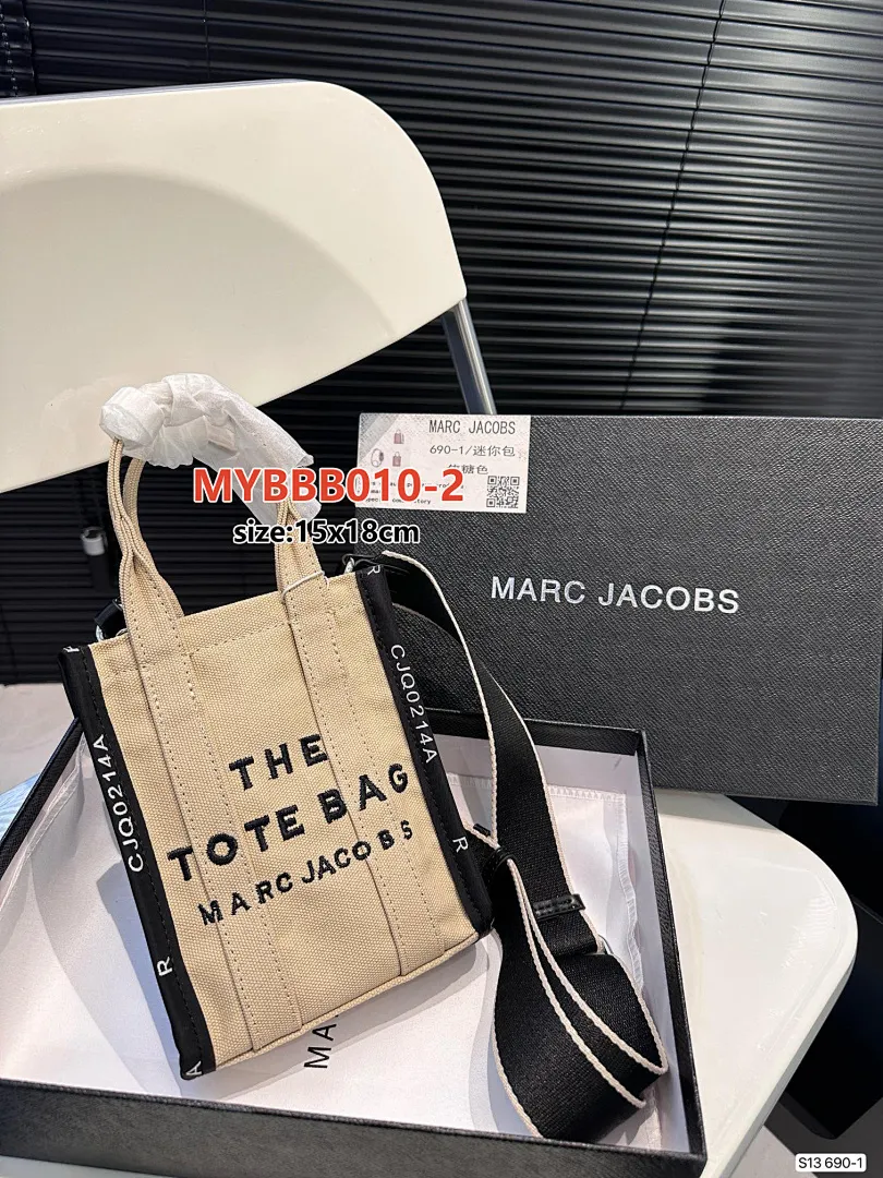 Marc Jacobs MYBBB010 תמונה 12