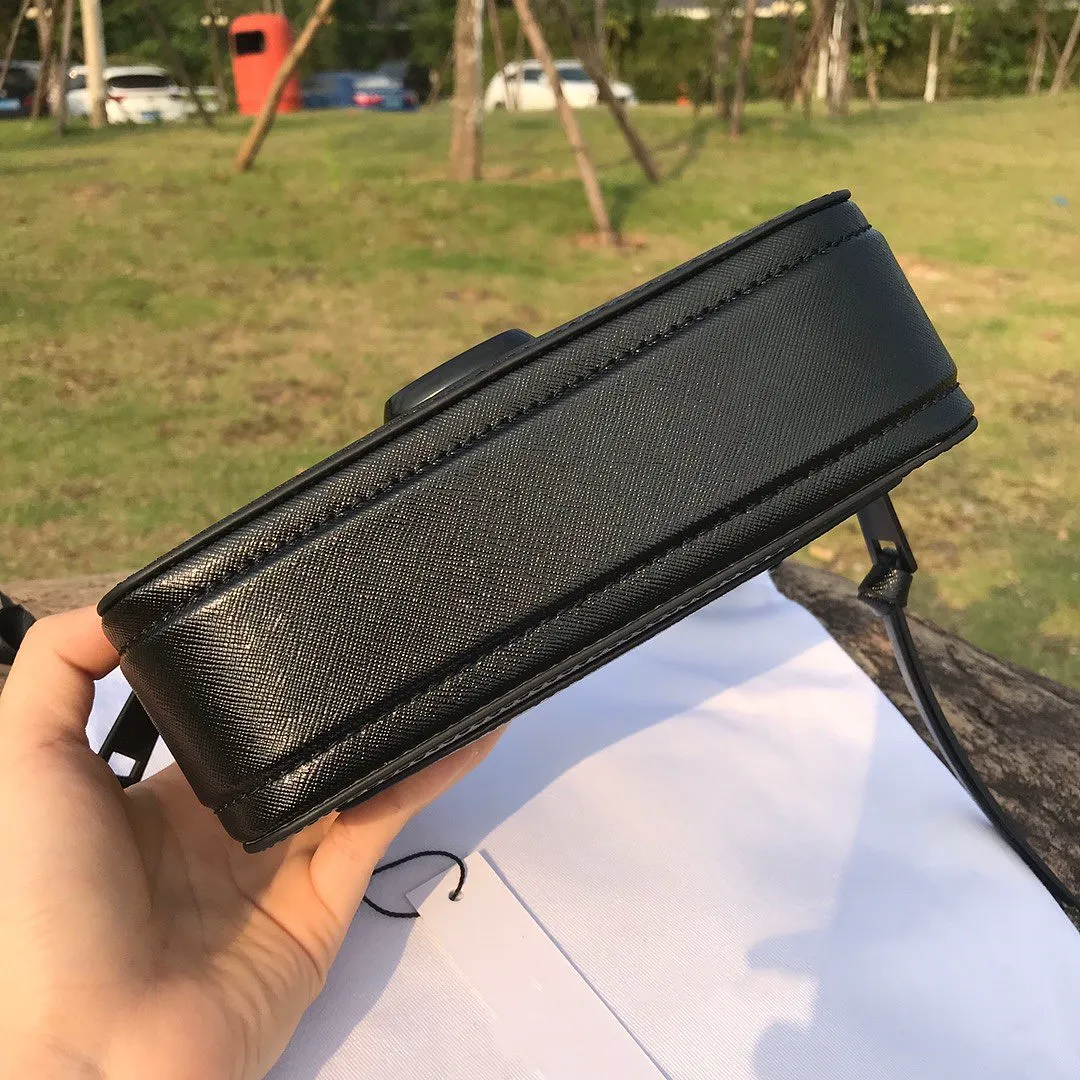 Marc Jacobs MYBBB011 תמונה 5