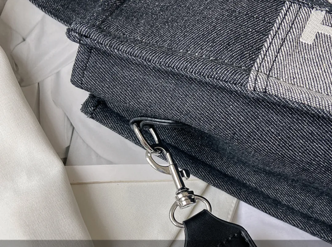 Marc Jacobs MYBBB012 תמונה 11