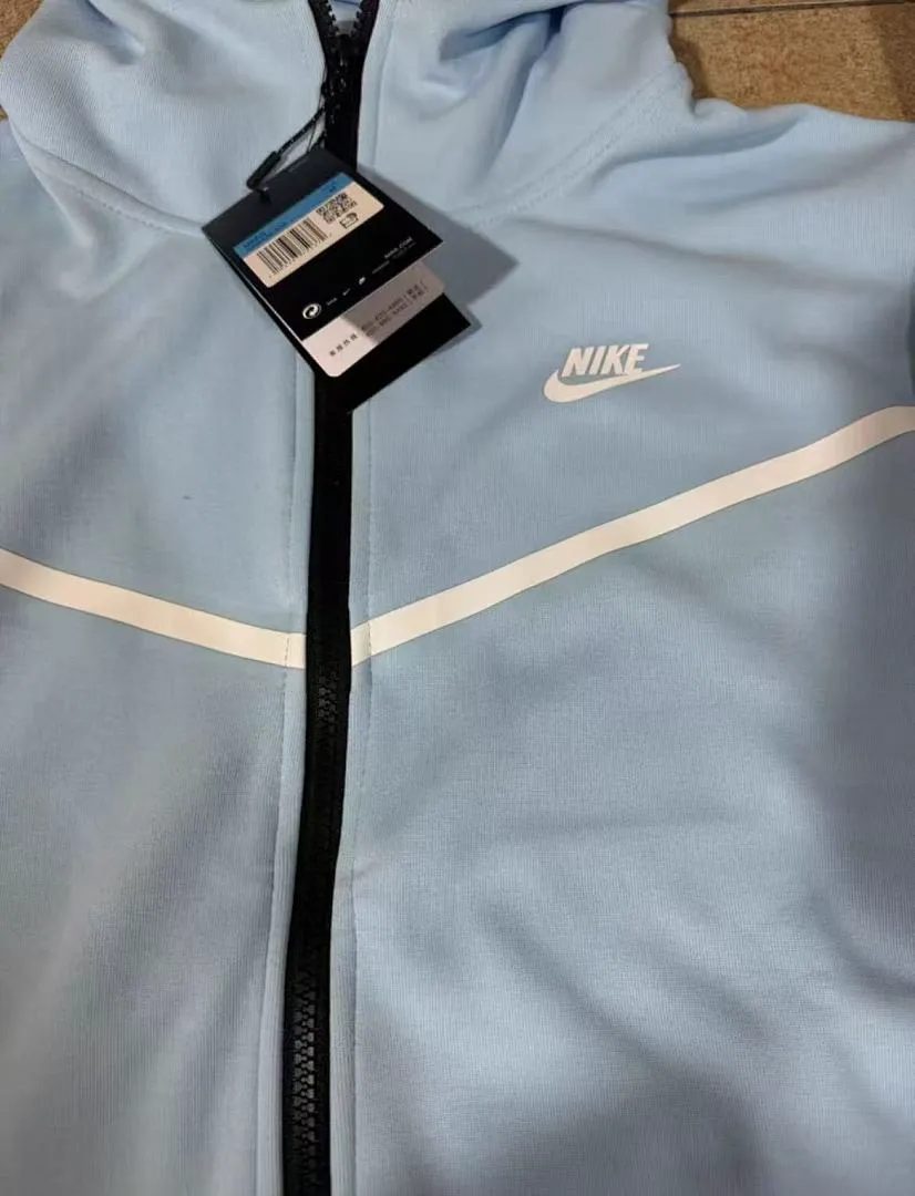 Nike NKYF028 תמונה 4
