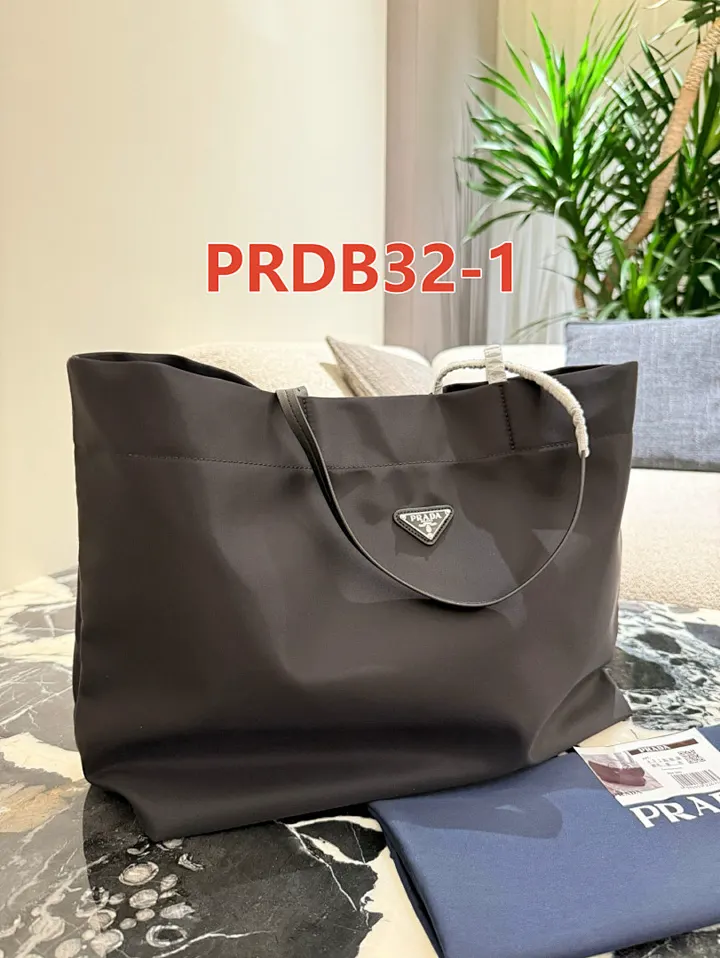 Prada PRDB32
