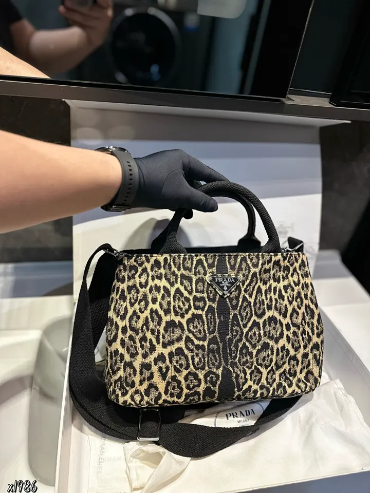Prada PRDB43