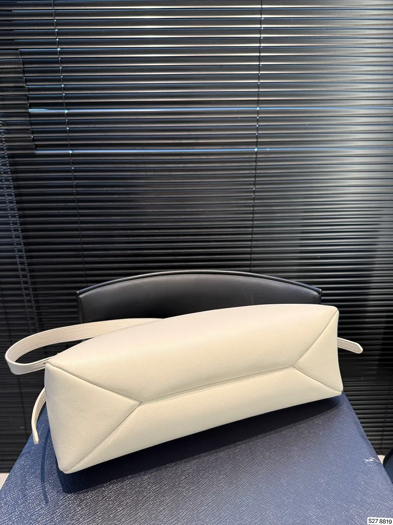 Prada PRDB64 תמונה 9