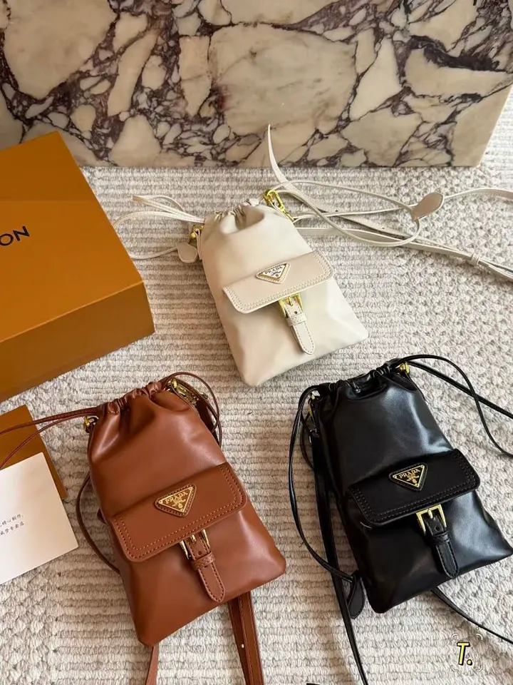 Prada PRDB65