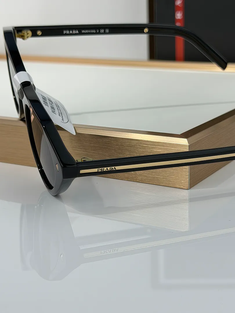 Prada PRDYJ05 תמונה 20