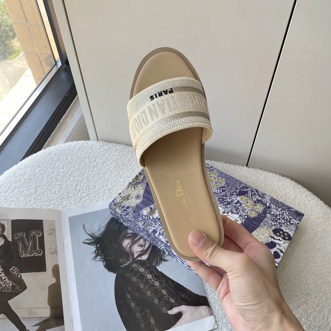 Dior QYY2 תמונה 8