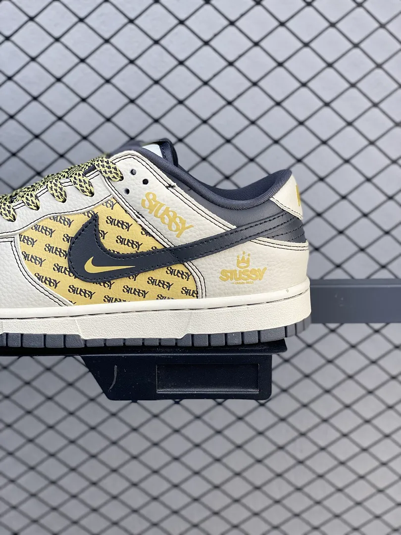 Nike R02N תמונה 19