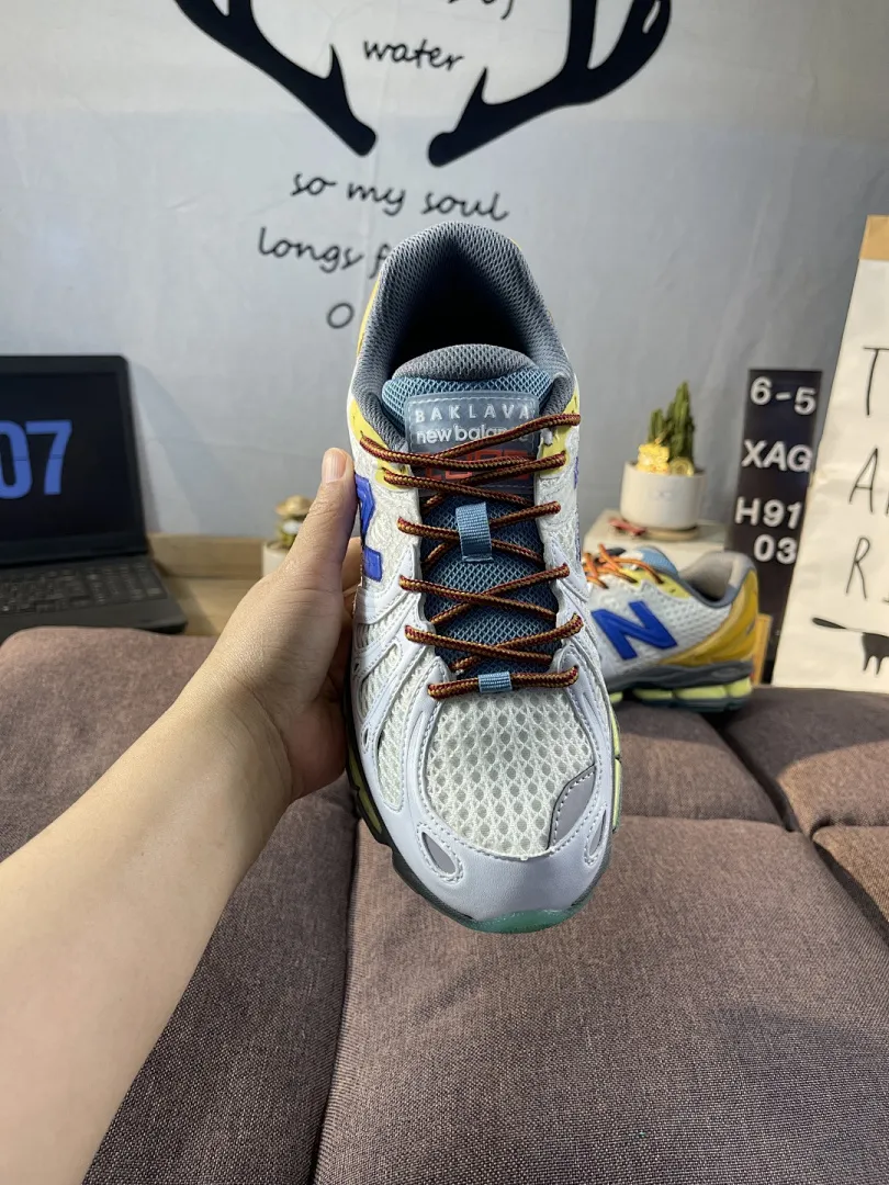 New Balance R1HJ תמונה 6