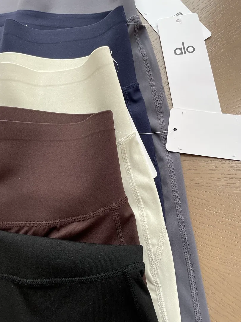 alo yoga UT141 תמונה 14