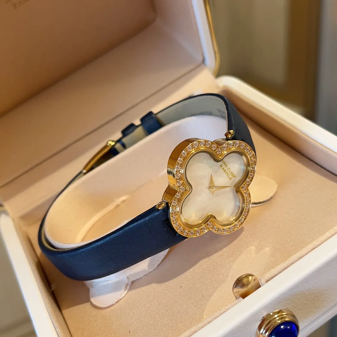 Van Cleef & Arpels VCW7 תמונה 3