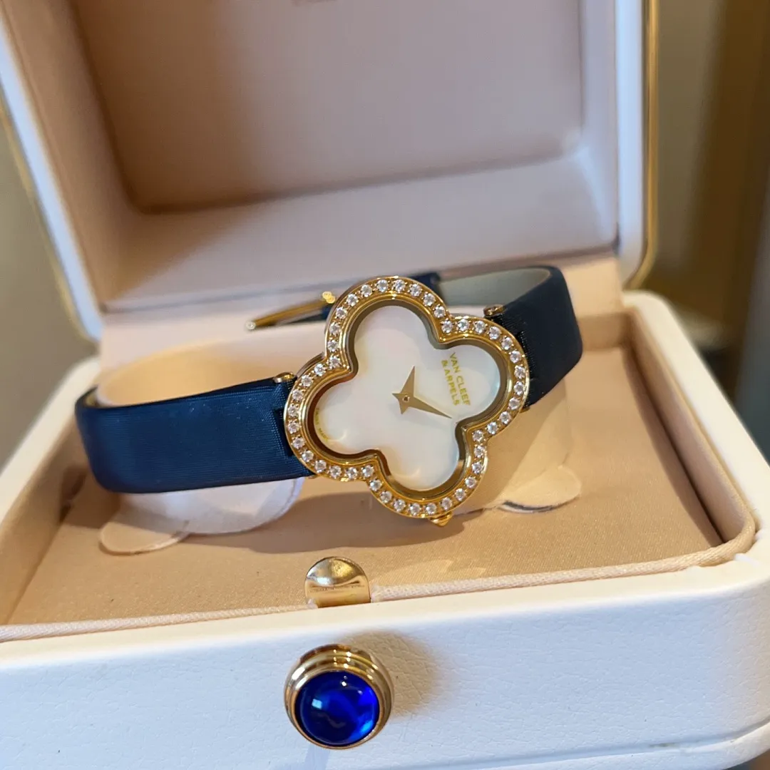 Van Cleef & Arpels VCW7 תמונה 4