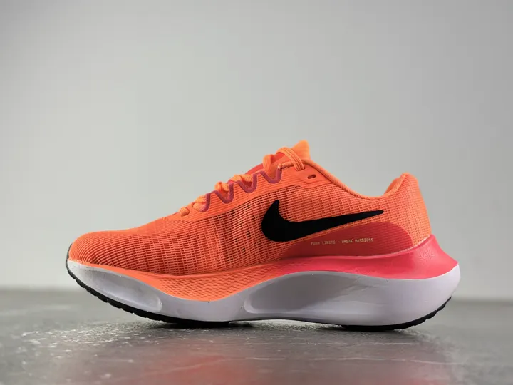 Nike W8E9