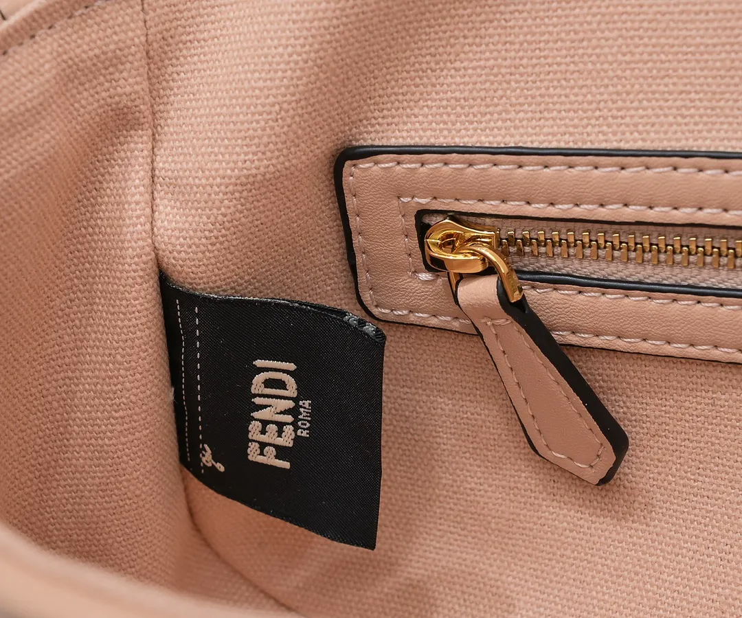 Fendi W9K2 תמונה 4