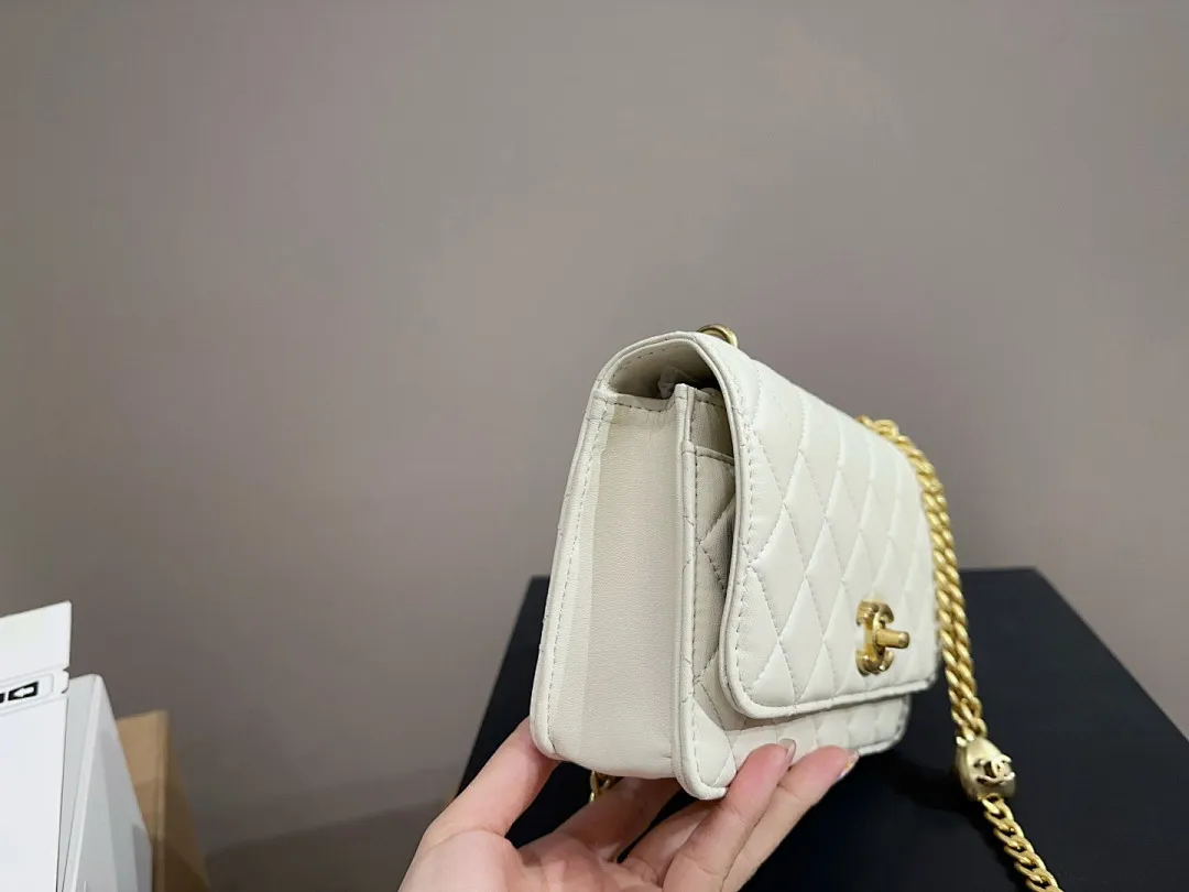 Chanel XNEBB015 תמונה 4