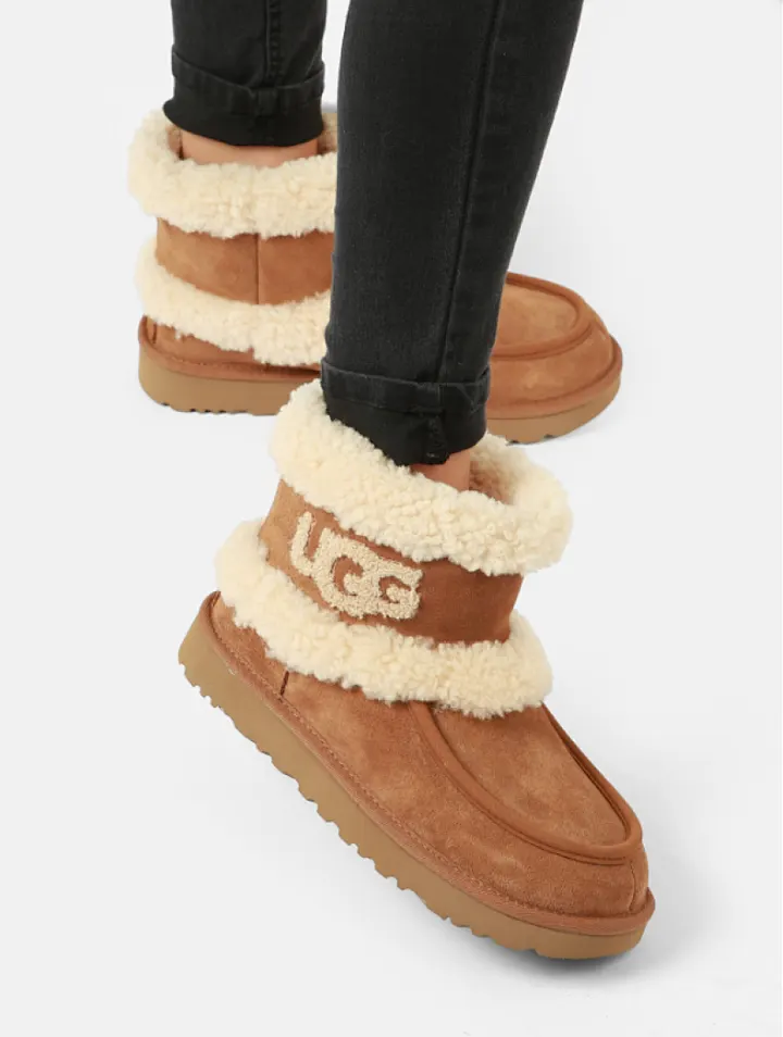 UGG Y15G