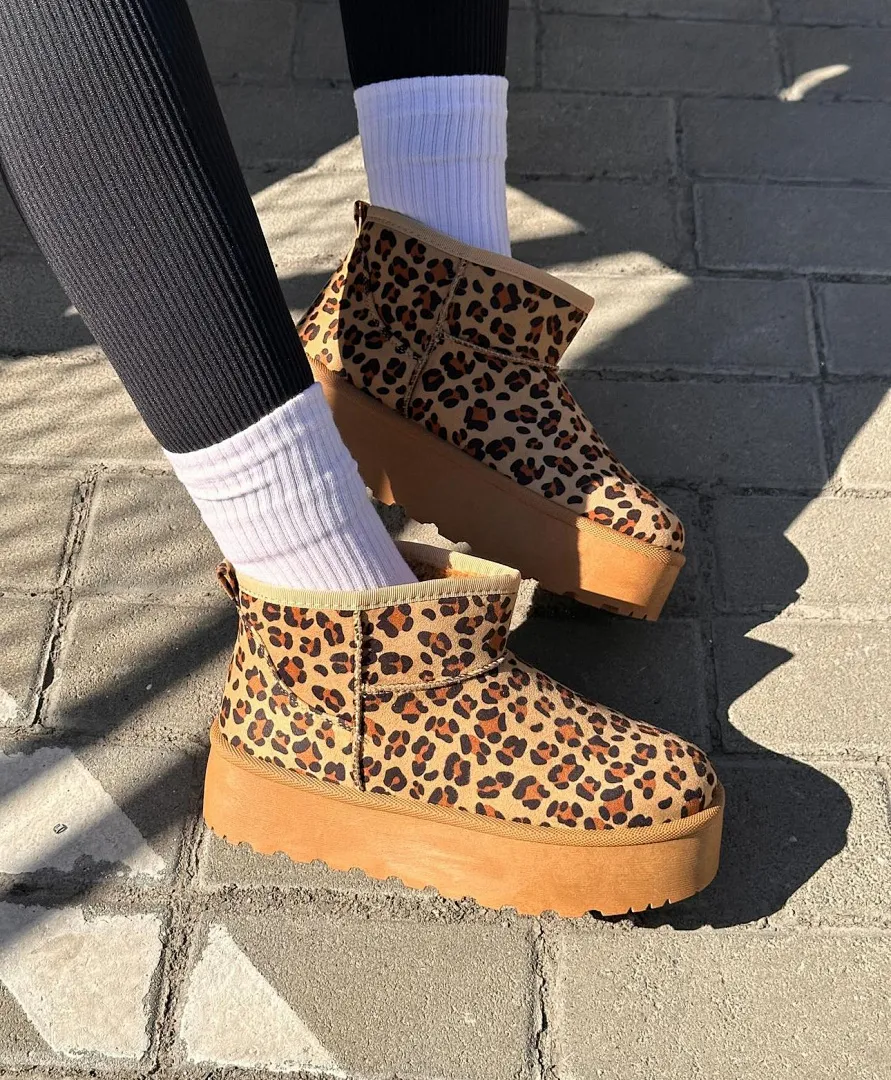 UGG Y22G תמונה 4