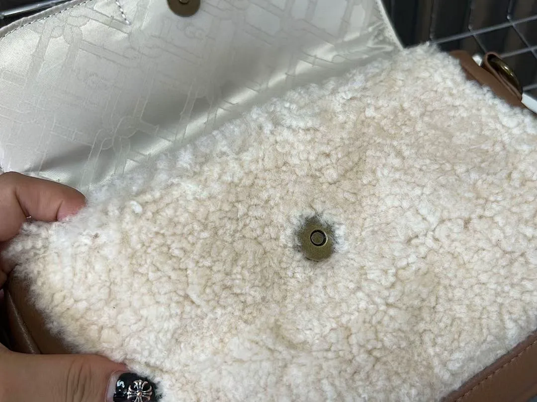 UGG Y922U תמונה 13