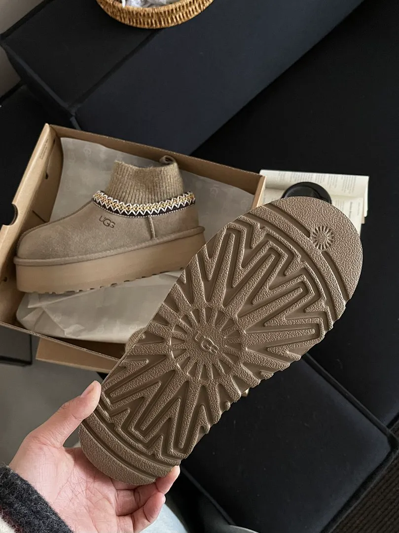 UGG Y97G תמונה 11